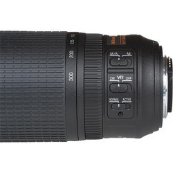 Объектив Nikon 70-300mm f/4.5-5.6G IF-ED AF-S VR Zoom-Nikkor
