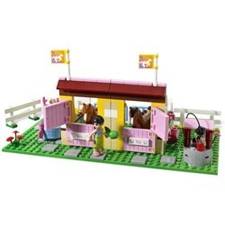 Конструктор Lego Heartlake Stables 3189