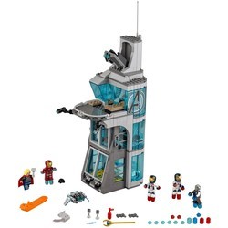 Конструктор Lego Attack on Avengers Tower 76038