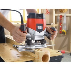 Фрезер Black&Decker KW900EKA