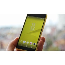 Мобильный телефон Sony Xperia Z5 Compact (зеленый)
