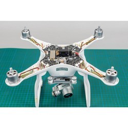 Квадрокоптер (дрон) DJI Phantom 3 Standard