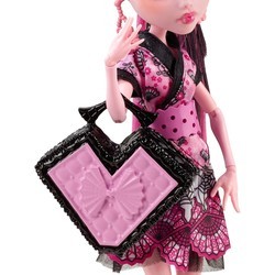 Кукла Monster High Monster Exchange Draculaura CDC35