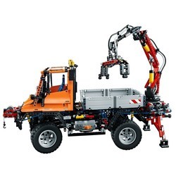 Конструктор Lego Mercedes-Benz Unimog U 400 8110