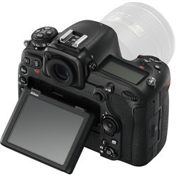 Фотоаппарат Nikon D500 body