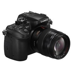 Фотоаппарат Panasonic DMC-GH4 body