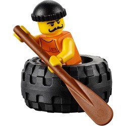 Конструктор Lego Tire Escape 60126