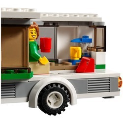 Конструктор Lego Van and Caravan 60117