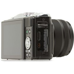 Фотоаппарат Panasonic DMC-GF6 kit 14-42 + 45-150