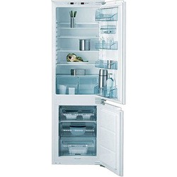 Встраиваемые холодильники AEG SC 91840 6I