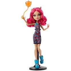 Кукла Monster High Ghoul Fair Howleen Wolf CHW70