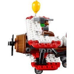 Конструктор Lego Piggy Plane Attack 75822