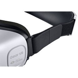 Очки виртуальной реальности Samsung Gear VR2 CE