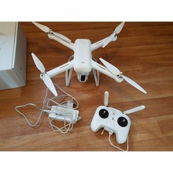 Квадрокоптер (дрон) Xiaomi Mi Drone 4K