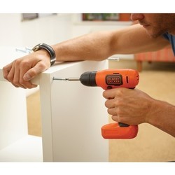 Дрель/шуруповерт Black&Decker BDCD8