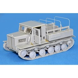 Сборная модель MiniArt Ya-12 Soviet Artillery Tractor (Early) (1:35)