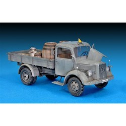 Сборная модель MiniArt MB 1500S German 4x2 Cargo Truck (1:35)