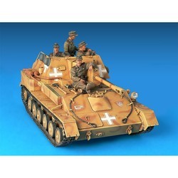 Сборная модель MiniArt Jagdpanzer SU-76(r) w/Crew (1:35)