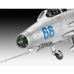 Сборная модель Revell MiG-21 F-13 Fishbed C (1:72)