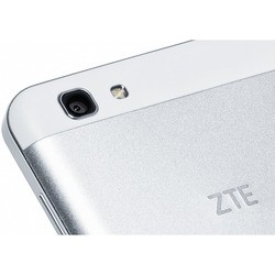 Мобильный телефон ZTE Blade A610 (серый)