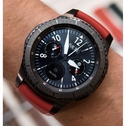 Носимый гаджет Samsung Gear S3 frontier