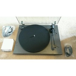 Проигрыватель винила Pro-Ject Primary