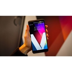 Мобильный телефон LG V20 64GB