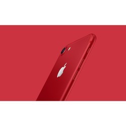 Мобильный телефон Apple iPhone 7 32GB (красный)