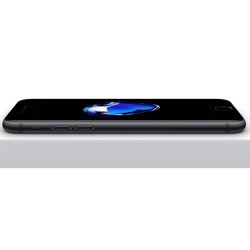Мобильный телефон Apple iPhone 7 128GB (красный)
