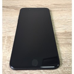 Мобильный телефон Apple iPhone 7 Plus 128GB (красный)