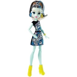 Кукла Monster High Frankie Stein DMD46