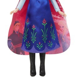 Кукла Disney Annas Magical Story Cape B6701