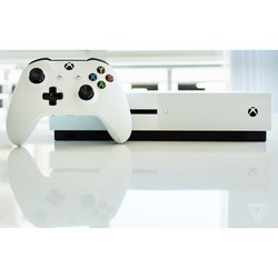 Игровой манипулятор Microsoft Xbox One S Wireless Controller