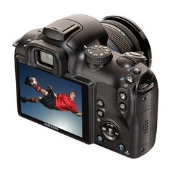 Фотоаппарат Samsung NX10