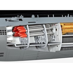 Сборная модель Revell Deutsches U-Boot Type XXI with Interior (1:144)