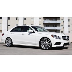 Диски Vossen VFS-1 10x20/5x120 ET45 DIA72,5